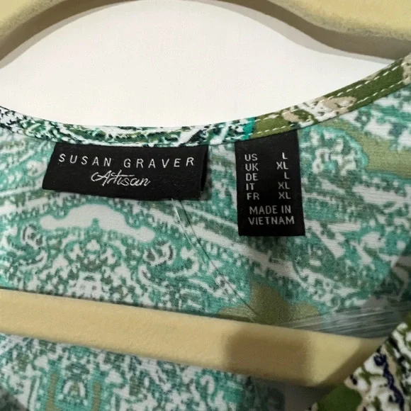 Susan Graver Liquid Knit printed tunic.  Shades of green with white throughout. - Picture 8 of 12